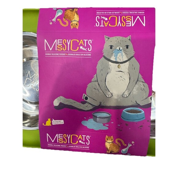 Messy Cats Double Silicone Cat Feeder Green w/ 2 Stainless Steel Bowls - Picture 4 of 4